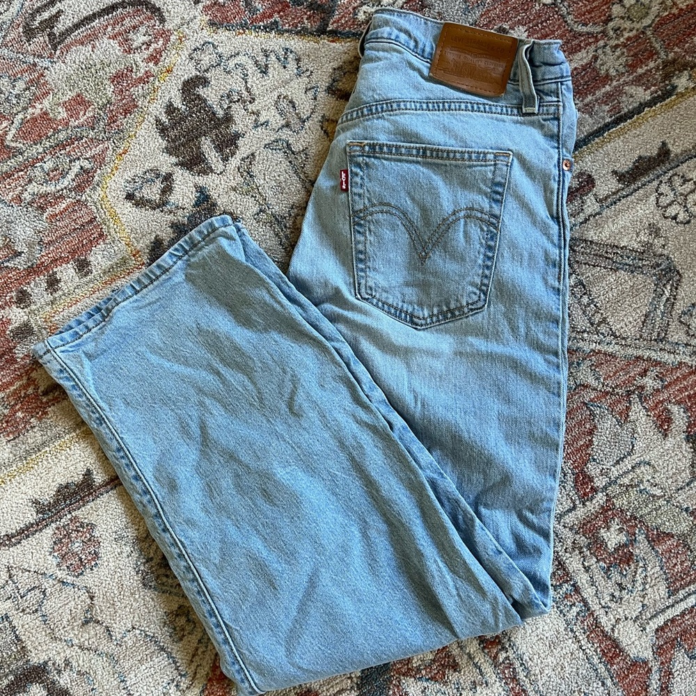 Levi's Premium Ribcage Ankle Jeans